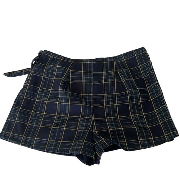 Forever 21 mini skort. Shorts with front overlay Juniors Size Small Lined Preppy - Picture 2 of 10